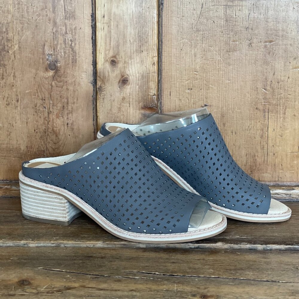 Dolce Vita Kyla Smoke Perforated Suede Slide Size 6
